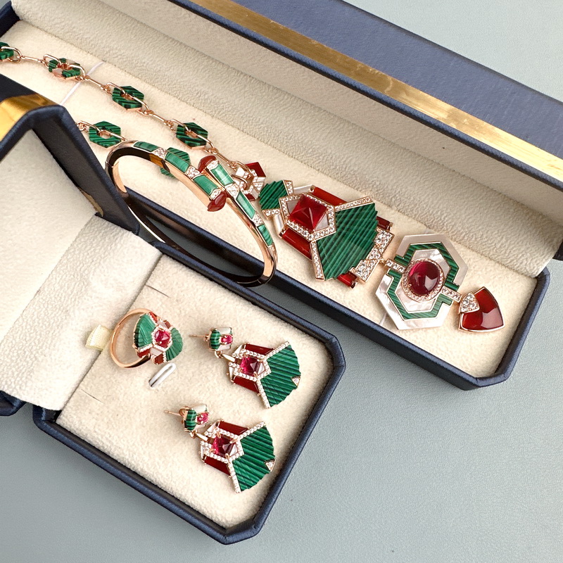 Designer Collection Style Ring - Vintage Collectible Jewelry review and price